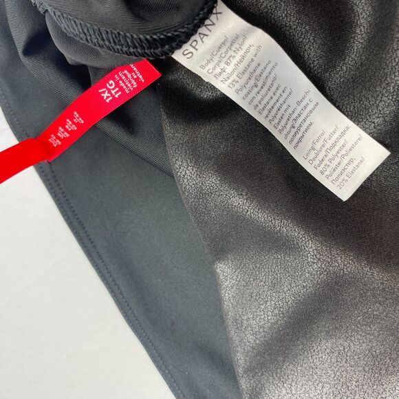 ~ SPANX 1x Leggings Vegan Leather Black Stretch Sheen Shine Faux Pleather Plus - Picture 16 of 16